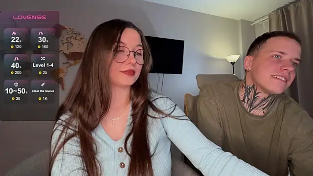 wwow meow online show from November 4, 7:45 am