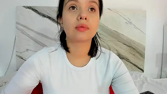 Snapshot of thamiina_ chatting on October 30, 7:00 pm thamiina online show from October 30, 7:00 pm