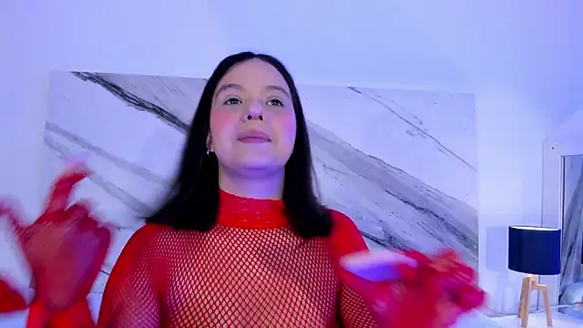 Snapshot of thamiina_ chatting on November 18, 7:17 pm thamiina online show from November 18, 7:17 pm