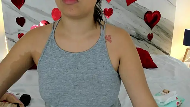 thamiina  online show from February 11, 7:03 pm