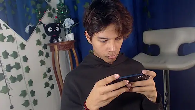 Kaoriimatsuii online show from December 17, 9:25 am