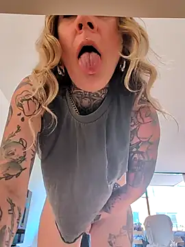 sarahpearlx online show from June 25, 5:12 am