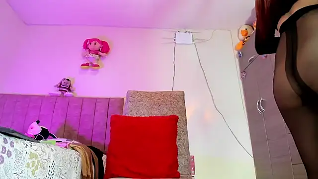 hot Dariana pantyhose online show from June 8, 1:22 pm