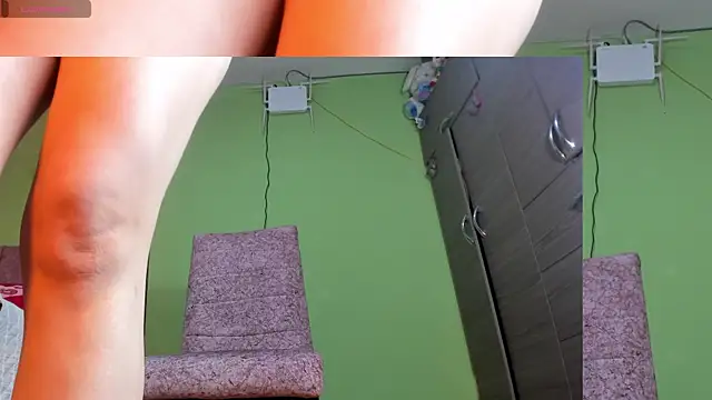 Snapshot of hot_Dariana_pantyhose chatting on November 22, 2:38 pm hot Dariana pantyhose online show from November 22, 2:38 pm