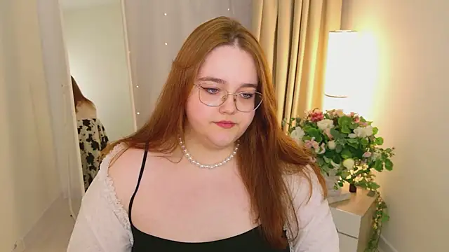 Neko Moor online show from April 13, 1:48 pm