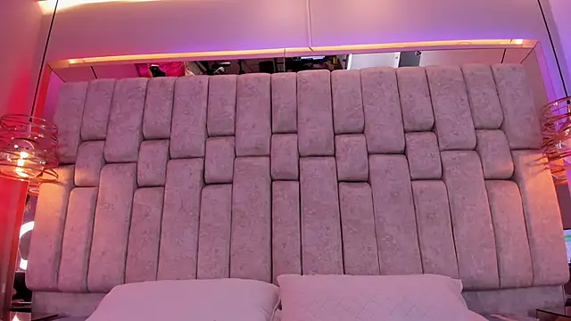 Snapshot of LissyConan chatting on September 18, 8:23 pm LissyConan online show from September 18, 8:23 pm