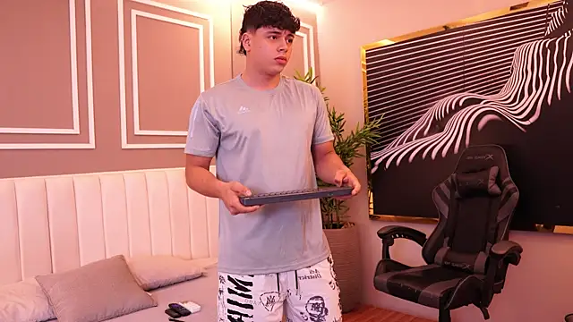 Ethan occonor online show from June 1, 12:38 pm
