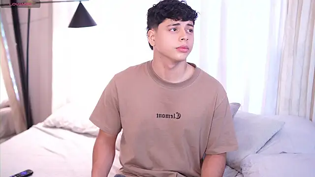 Ethan occonor online show from April 23, 7:04 pm