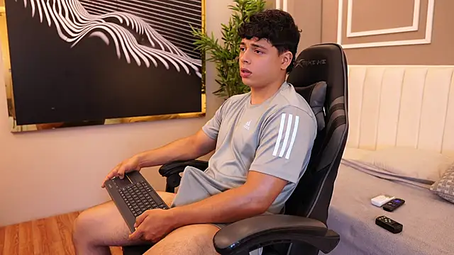 Ethan occonor online show from May 11, 2:45 pm