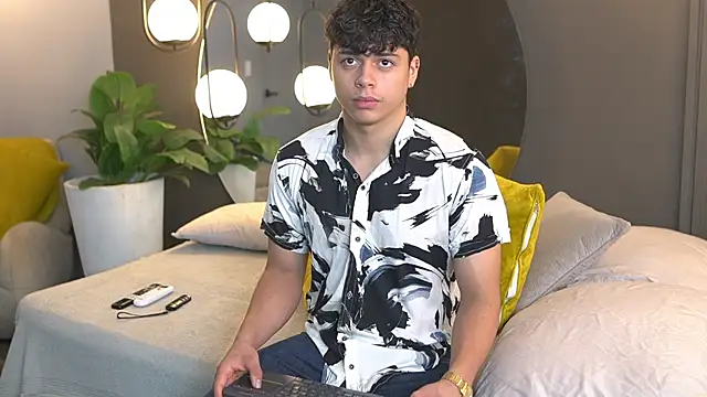 Ethan occonor online show from September 13, 1:22 pm