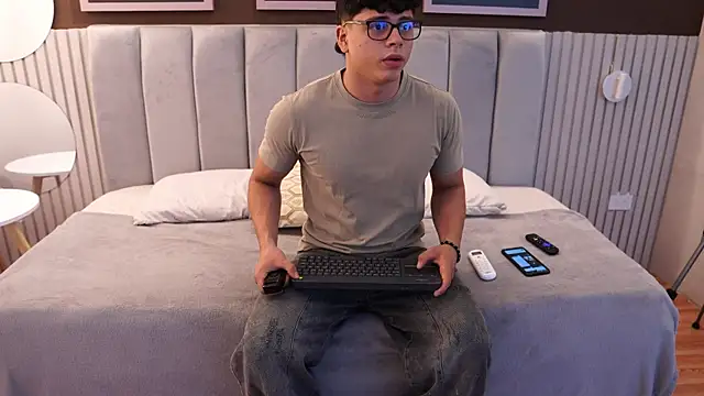 Ethan occonor online show from May 31, 8:31 pm