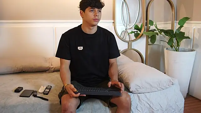 Ethan occonor online show from September 22, 12:44 pm