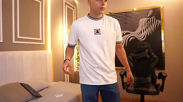 Ethan occonor online show from November 18, 12:30 pm