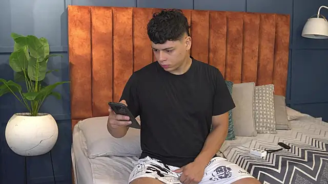 Ethan occonor online show from March 28, 1:50 am