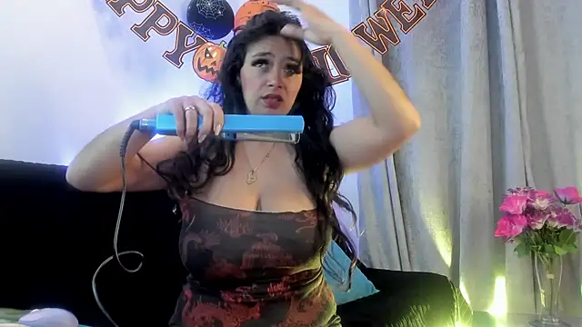 Snapshot of Maitte_love chatting on October 20, 10:27 am Maitte love online show from October 20, 10:27 am