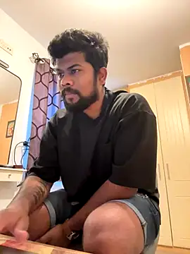 Snapshot of CrazyShashank chatting on September 30, 7:03 am CrazyShashank online show from September 30, 7:03 am