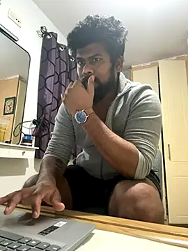 Snapshot of CrazyShashank chatting on November 3, 5:27 pm CrazyShashank online show from November 3, 5:27 pm