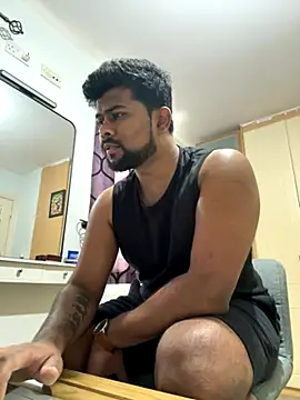 Snapshot of CrazyShashank chatting on November 9, 2:21 pm CrazyShashank online show from November 9, 2:21 pm