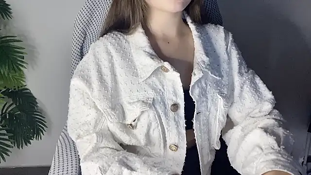 LiLi Sweetie online show from November 3, 2:39 am