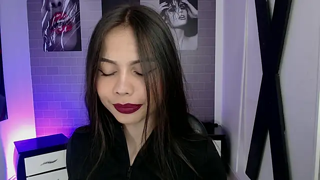 aleesha cameron02 online show from March 4, 7:10 pm