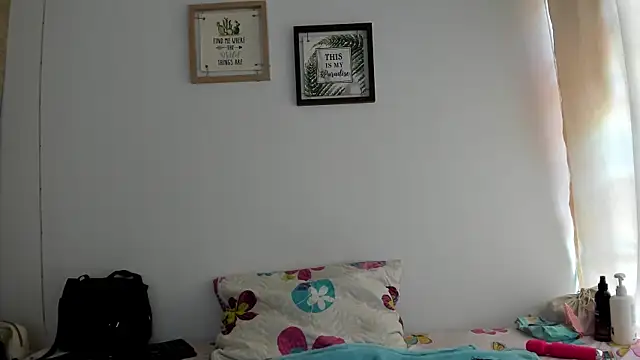 selena jhonson online show from December 4, 1:54 pm