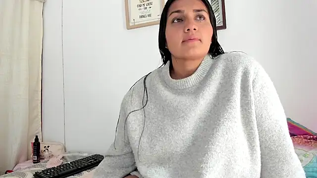 selena jhonson online show from November 12, 3:27 pm