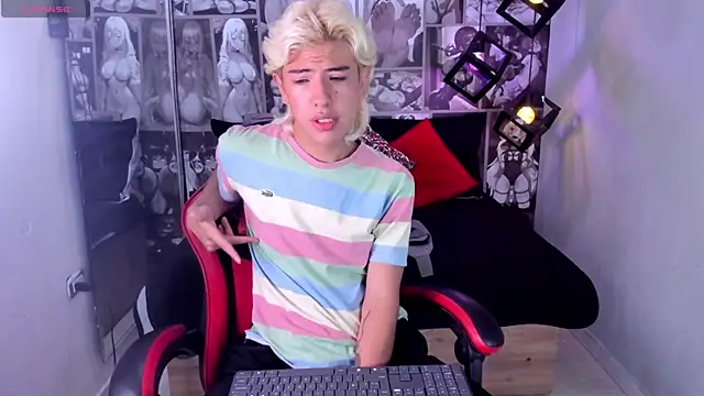 Enrrixxx  online show from January 9, 12:17 am