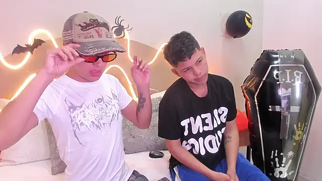 Enrrixxx  online show from October 26, 7:25 pm