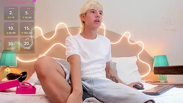Enrrixxx  online show from October 1, 12:27 am