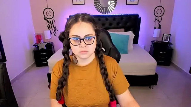 LolaVillalobos online show from March 22, 12:07 pm