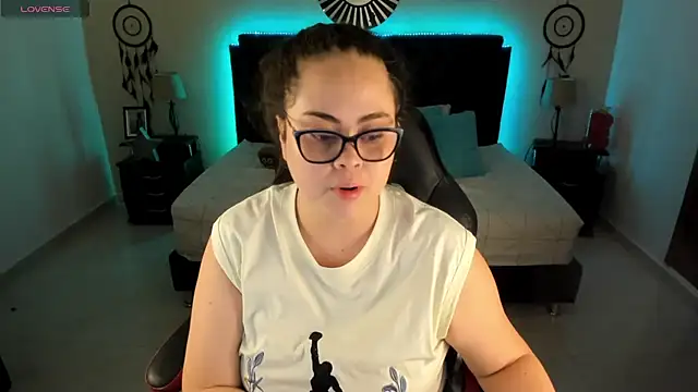 LolaVillalobos online show from June 12, 12:14 pm