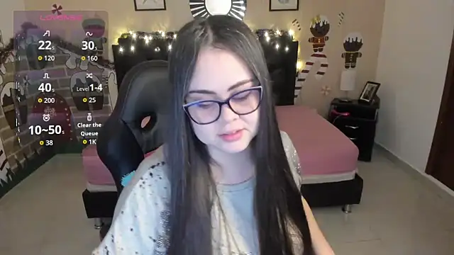 LolaVillalobos online show from December 4, 12:48 pm