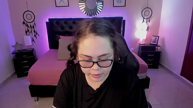 LolaVillalobos online show from February 12, 2:06 pm