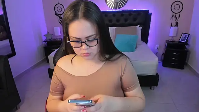 LolaVillalobos online show from February 11, 11:54 am