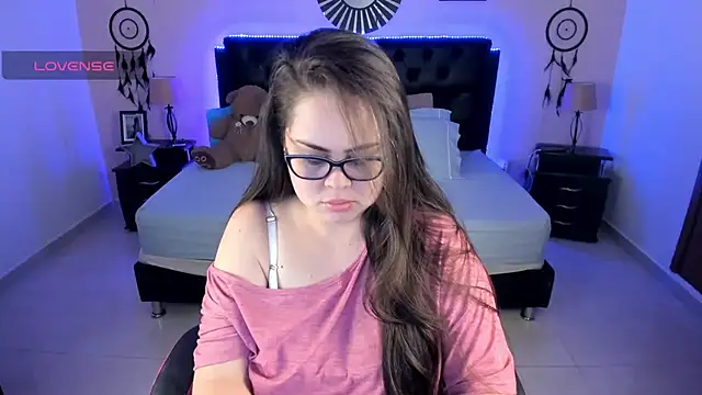 LolaVillalobos online show from June 26, 12:11 pm