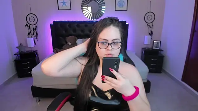 LolaVillalobos online show from February 28, 12:16 pm