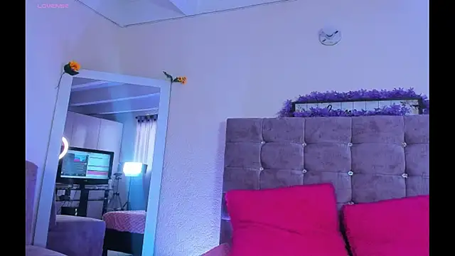 karol rose online show from September 23, 8:49 pm