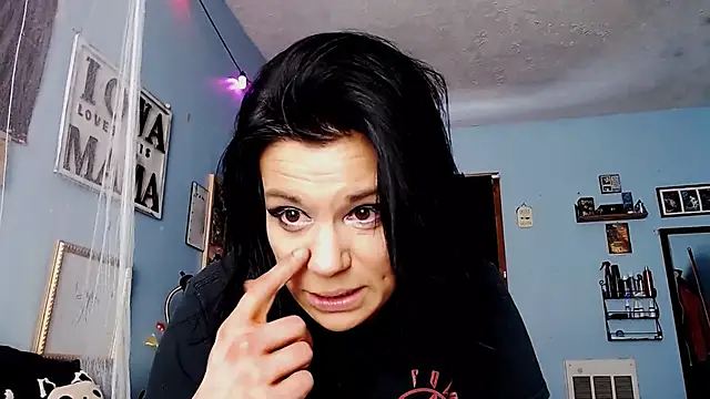 ovmilf online show from February 8, 7:00 pm