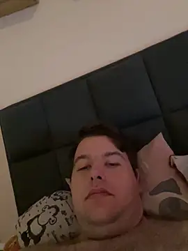 Snapshot of Lars2306 chatting on November 3, 10:30 am Lars2306 online show from November 3, 10:30 am