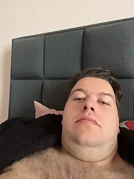 Snapshot of Lars2306 chatting on November 2, 1:38 pm Lars2306 online show from November 2, 1:38 pm