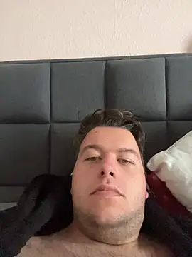 Snapshot of Lars2306 chatting on October 11, 12:17 pm Lars2306 online show from October 11, 12:17 pm