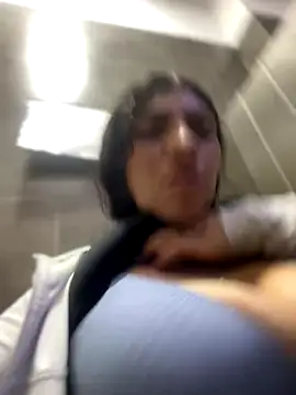 arieel  722 online show from November 22, 1:37 am