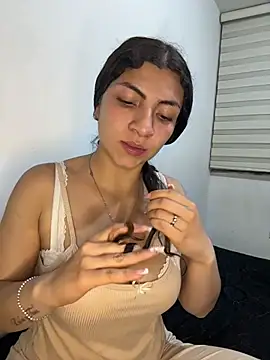 arieel  722 online show from November 16, 4:17 am