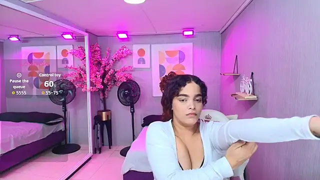 Maggy t18 online show from May 24, 3:28 am