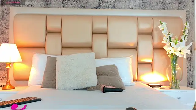 Edna Copper online show from January 17, 3:54 am