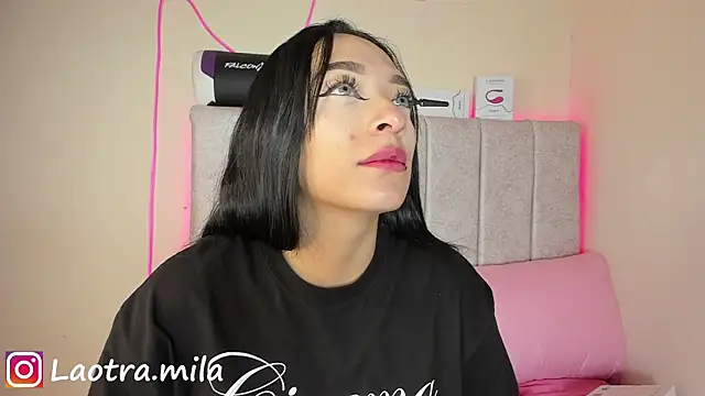 juliettaa 1 online show from November 10, 10:59 pm