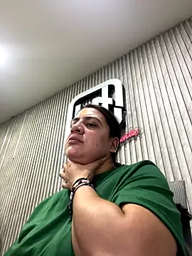 Snapshot of megvibes chatting on October 30, 10:28 pm megvibes online show from October 30, 10:28 pm