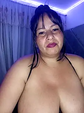 Snapshot of RosenRot07 chatting on February 6, 2:07 am RosenRot07 online show from February 6, 2:07 am