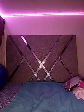 Snapshot of RosenRot07 chatting on March 2, 2:45 am RosenRot07 online show from March 2, 2:45 am