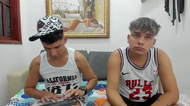 DavilANDkevin2 online show from September 21, 2:17 am